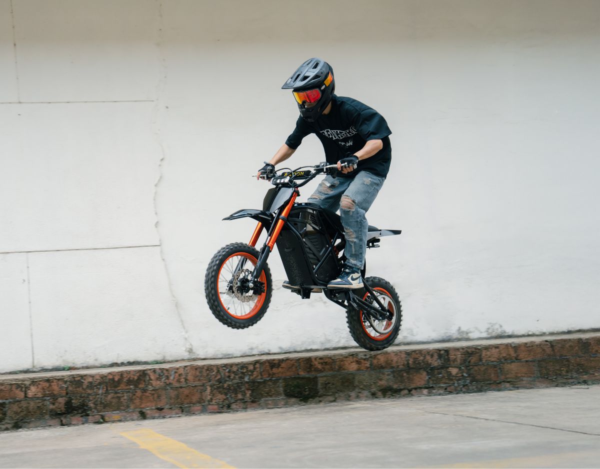 Eskute® Nova Mini Electric Dirt Bike For Teens & Adults